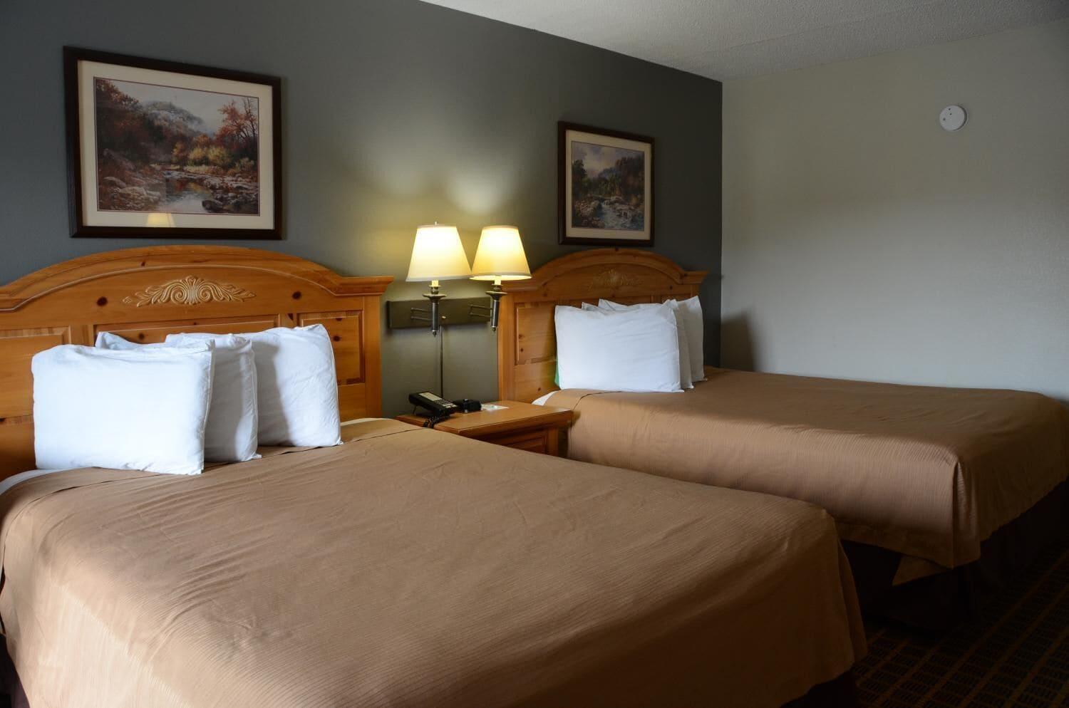 Clarksville Inn 2*